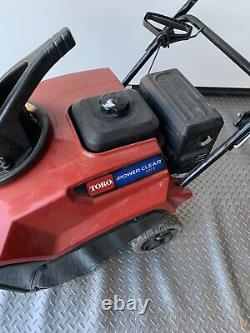 (1) Power Clear 721 E 21 In. 212 Cc Single-Stage Self Propelled Gas Snow Blower