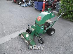 Billy Goat 8 hp Lawn Leaf Debris Vacuum Self Propelled VQ802SPH