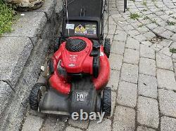 Craftsman 21 Self Propelled Gas Lawn Mower With Brigs And Stratton Engine