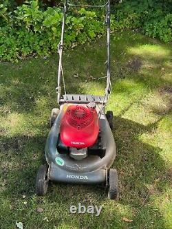 Honda self-propelled lawn mower-Harmony II HRR-216, Quadra Cut System. 5.5 HP