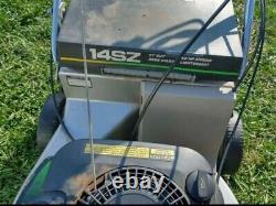 John Deere 14SZ Self-propelled Lawn Mower With Bagging