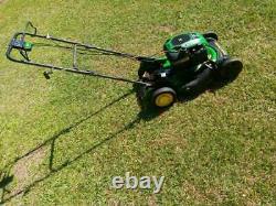 John deer Self Propelled push mower JS20