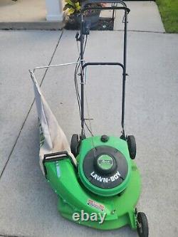 Lawn Boy S21ZPNB Vintage Push Mower 2-Cycle 4 Horse Power Engine With Bagger Works