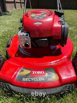 Toro Personal Pace Self Propelled Mower Recycler 22