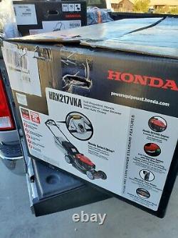 Used Honda 21 200cc Self-Propelled Select Drive Lawn Mower HRX217VKA