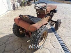 Vintage 1965 Wheel Horse 605 garden tractor