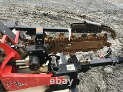 Barreto 912 Gas Self Propelled Trencher 2014 Avec Remorque Seulement 300 Heures