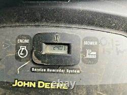 John Deere L111 Tondeuse De Tracteur De Pelouse D'équitation Avec Pièces Jointes 240 Heures