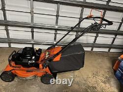 NOUVELLE tondeuse à gazon à essence Husqvarna W520 20 avec moteur Kawasaki #970621601 (STOCK OUVERT)