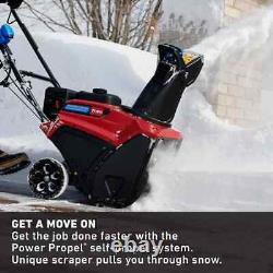 Souffleuse à neige Toro à essence commerciale à une étape, à propulsion automatique à roue en plastique.
