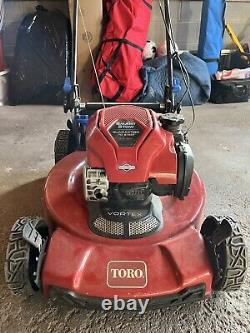 TONDEUSE AUTOPROPULSÉE À GAZ TORO 21465 Recycler 22' Avec Châssis en Acier Smart Stow 150cc