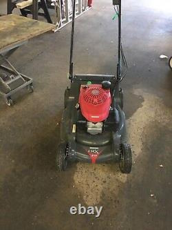 Tondeuse à gazon autotractée Honda HRX2173VKA 21 avec plateau en plastique