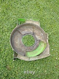 Tondeuse autoportée Lawn Boy S21ESR avec plateau de 21 pouces 684521, avec poulie de ralenti et couvercle de paillage