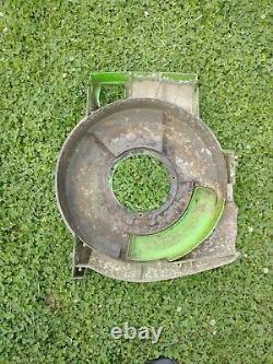 Tondeuse autoportée Lawn Boy S21ESR avec plateau de 21 pouces 684521, avec poulie de ralenti et couvercle de paillage
